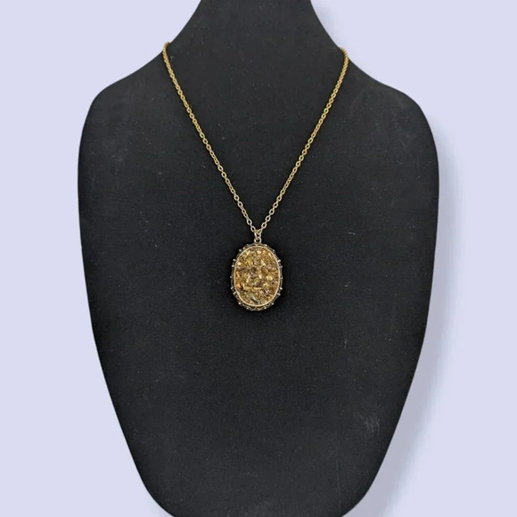 Vintage Tiger Eye Chip Pendant Necklace - Picture 2 of 6